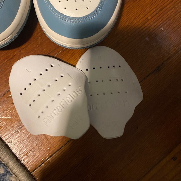 Jordan Blue and White Sneakers - Picture 6 of 8